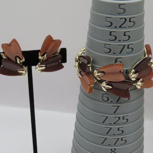 Vintage Lisner Thermoset Leaf Design Brown Gold Tone Bracelet and Earrings Set - Picture 1 of 11